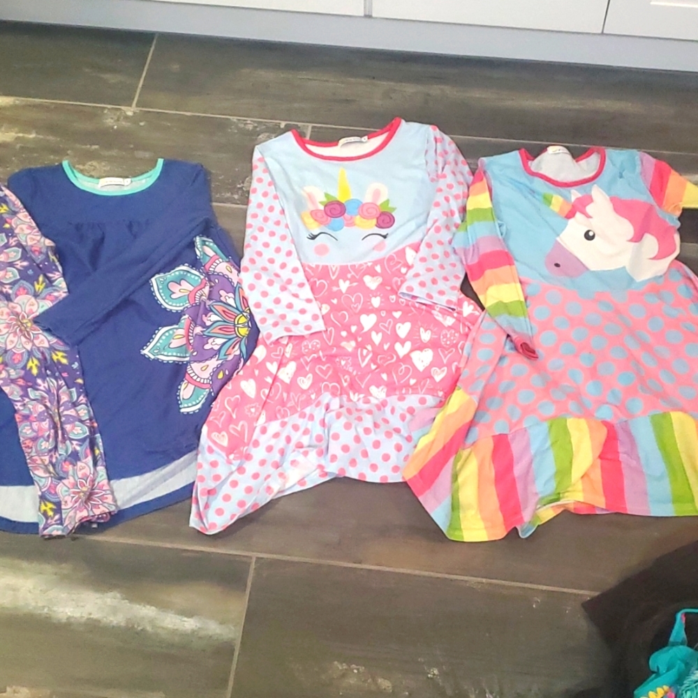 4 item bundle girls 7/8